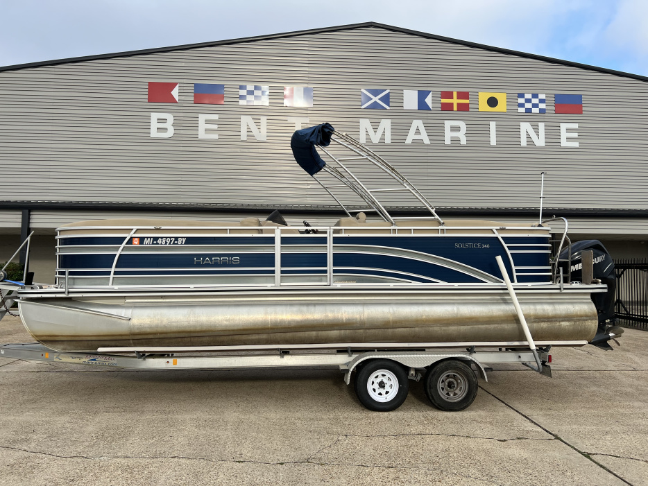 2016 Harris Solstice 240 - For Sale at Metairie, LA 70003 - ID 595842