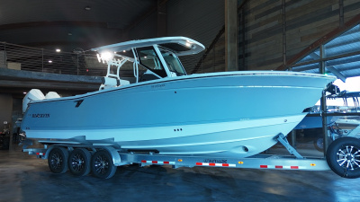 2023 Blackfin 302 CC