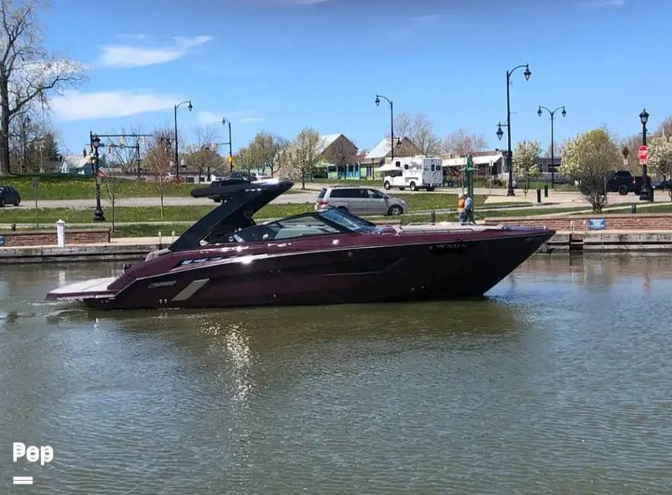 2018 Cruisers 338 Palm Beach - For Sale at Webster, NY 14580 - ID 595586