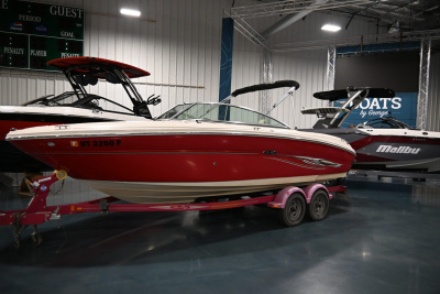 2007 Sea Ray 220 SELECT