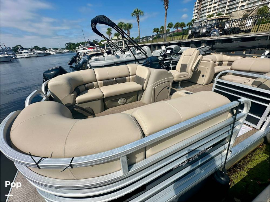 2022 Sun Tracker Party -Barge 22 DLX - For Sale at North Myrtle Beach, SC 29582 - ID 591020