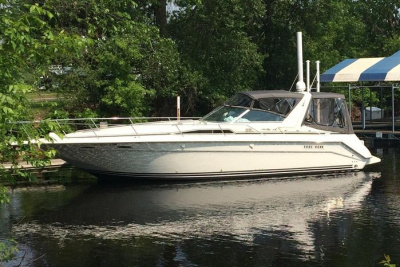 1992 Sea Ray 370 Express Cruiser