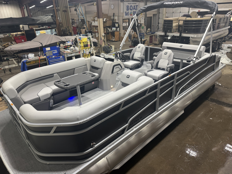 2026 Princecraft Vectra 23 RL SS Swingback Tritoon & Mercury 4-Stroke EFI - For Sale at Cedar, MN 55011 - ID 596441