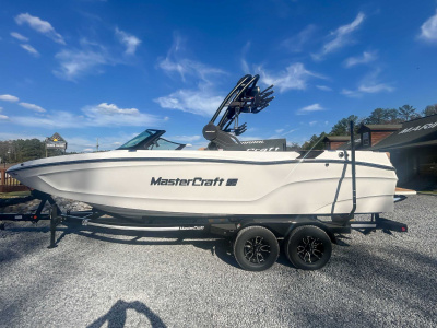 2026 Mastercraft Xt24