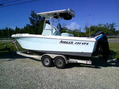 2006 Angler 220 VFX