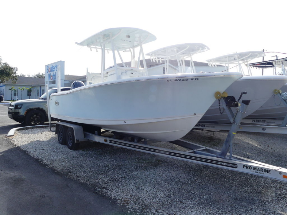 2016 Sea Hunt Ultra 225 - For Sale at Bradenton, FL 34208 - ID 596597