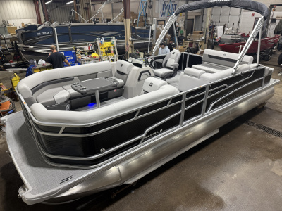 2026 Princecraft Vectra 23 RL SS Swingback Tritoon & Mercury 4-Stroke EFI