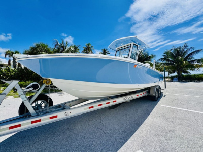 2023 Robalo 266 cayman