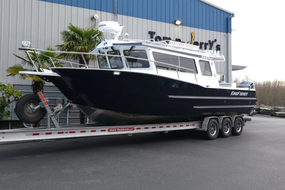 2026 Kingfisher 3225 GFX - For Sale at Mount Vernon, WA 98273 - ID 596743