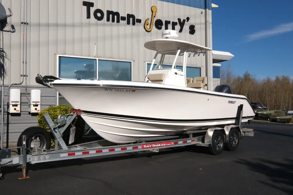 2017 Pursuit C 238 - For Sale at Mount Vernon, WA 98273 - ID 596746