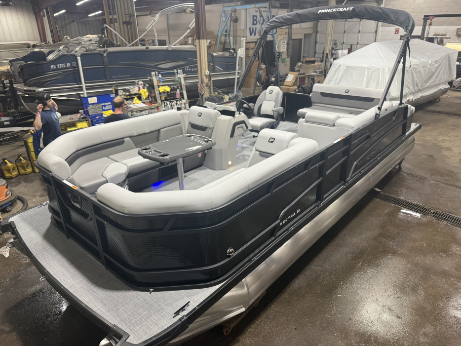 2026 Princecraft Vectra 23 RL Swingback Lounge Pontoon & Mercury 4-Stroke EFI - For Sale at Cedar, MN 55011 - ID 596843