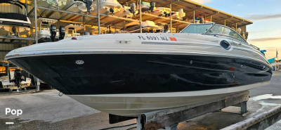 2005 Sea Ray Sundeck 240