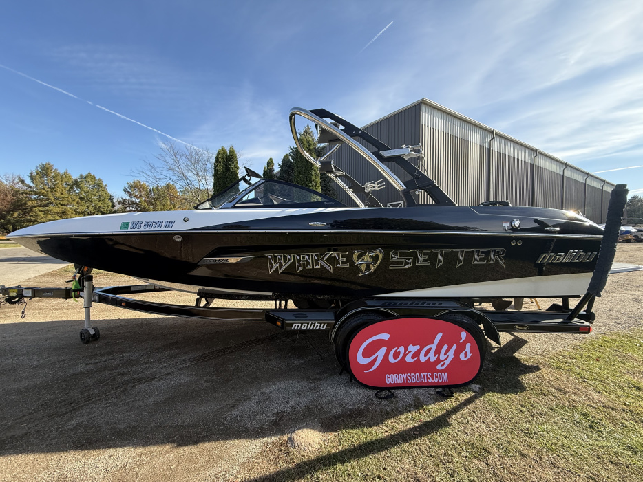 2012 Malibu MXZ - For Sale at Fontana, WI 53125 - ID 595706