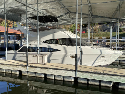 2005 Carver 38 Super Sport