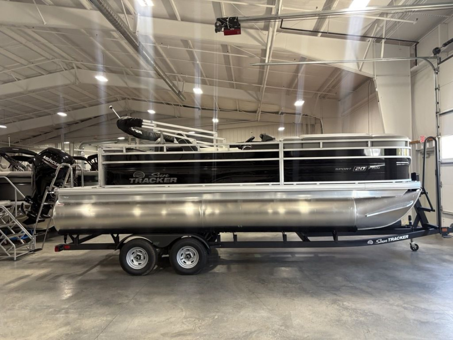 2026 Sun Tracker Sportfish™ 20 DLX - For Sale at Morganton, NC 28680 - ID 597134