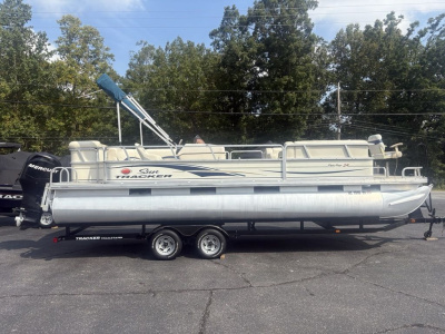 2007 Sun Tracker Party Barge® 24 DLX