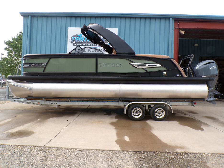 2025 Godfrey AquaPatio 235 SBW iMPACT + Package (29 in. Center Tube) - For Sale at Mooresville, NC 28115 - ID 597085