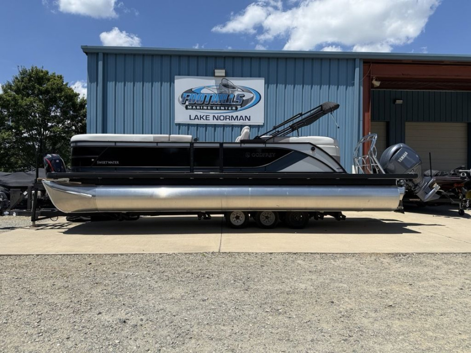 2025 Godfrey Sweetwater 2286 SB 27" iMPACT Center Tube Package - For Sale at Mooresville, NC 28115 - ID 597096