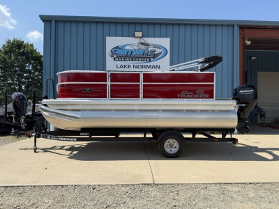 2026 Sun Tracker Party Barge® 16 DLX