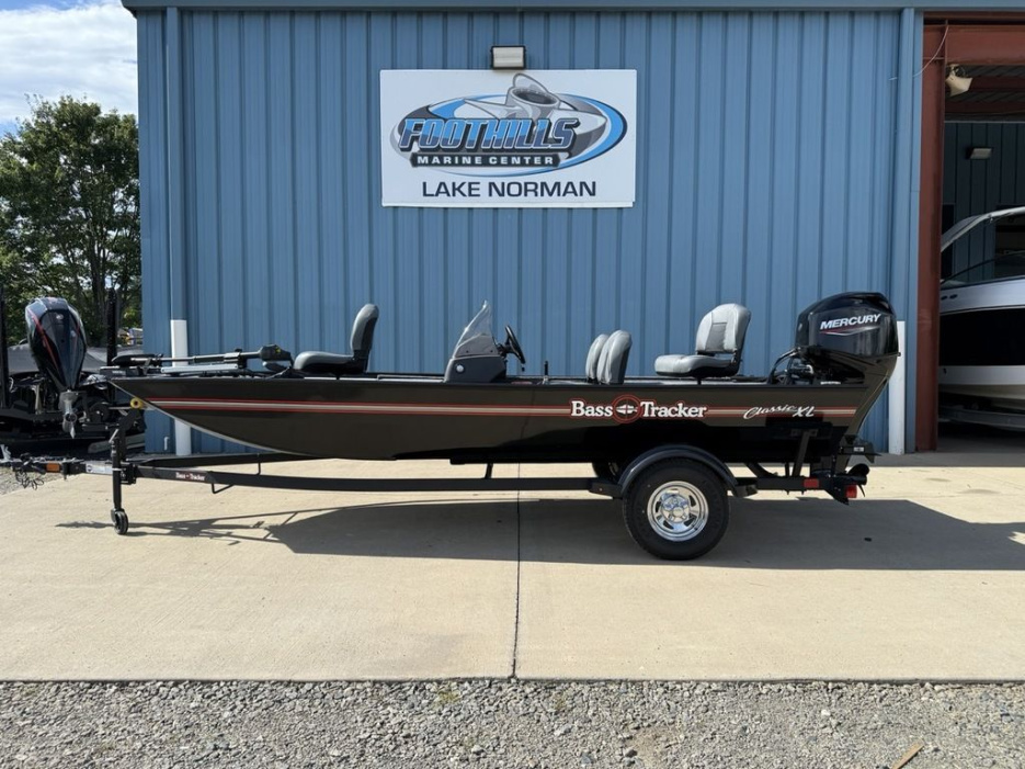 2026 Tracker Bass Tracker® Classic XL - For Sale at Mooresville, NC 28115 - ID 597132