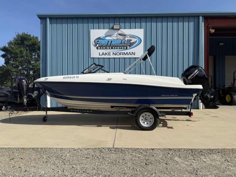 2020 Bayliner VR4 Bowrider - For Sale at Mooresville, NC 28115 - ID 597160