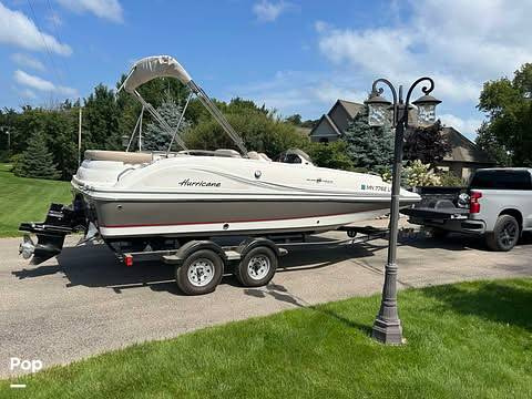 2015 Hurricane SunDeck 2200 - For Sale at Oregon, WI 53575 - ID 597330