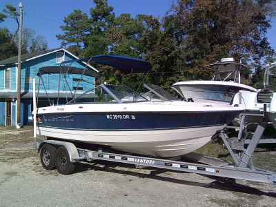 2010 Bayliner Discovery 195