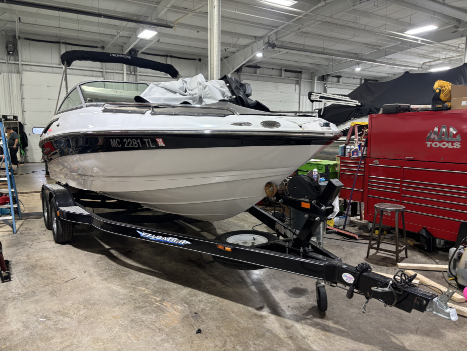 2011 Crownline 200LS **185 Hours!** - For Sale at Brighton, MI 48114 - ID 597342