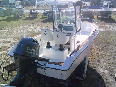 2000 Robalo R180 Center Console