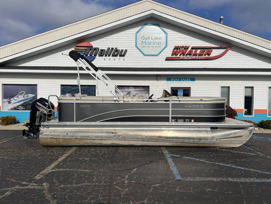 2016 Harris CRUISER 220 CW - For Sale at Coopersville, MI 49404 - ID 595297