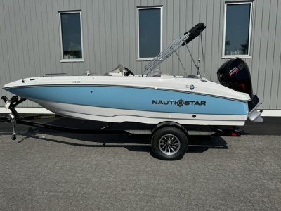 2025 Nautic Star 193 SC Deck