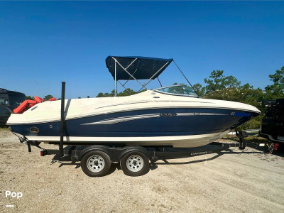 2009 Sea Ray 230 Select