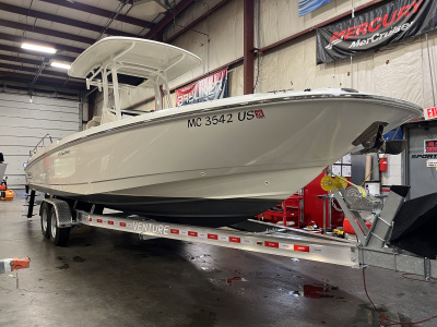 2021 Boston Whaler 270 Dauntless