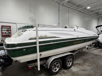 1998 Donzi 235 SD