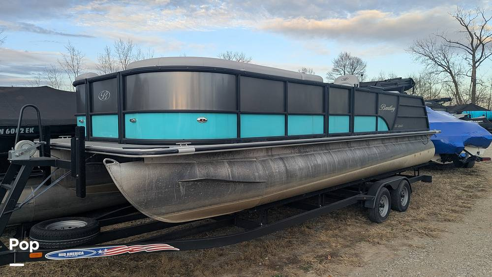 2024 Bentley Swingback 240 - For Sale at Noblesville, IN 46062 - ID 596847