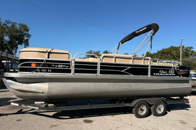 2017 Sun Tracker Party Barge 22 DLX