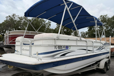 2010 Hurricane FunDeck 226