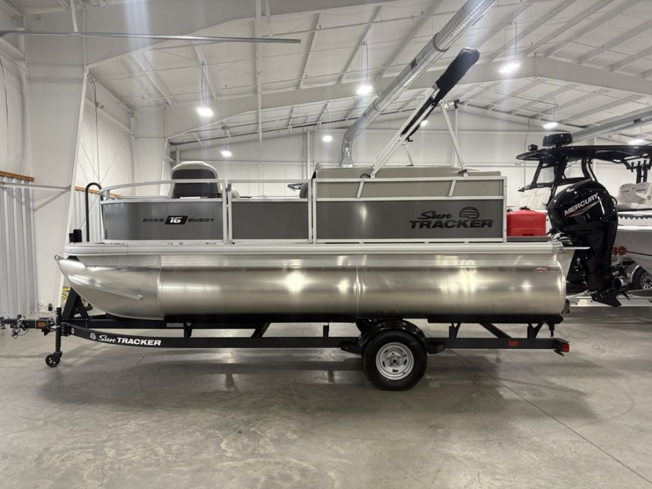 2026 Sun Tracker Bass Buggy® 16 XL Select - For Sale at Morganton, NC 28680 - ID 597140