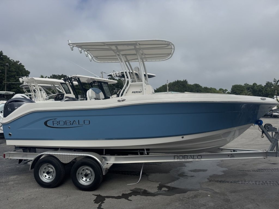 2026 Robalo 202 Explorer - For Sale at Key Largo, FL 33037 - ID 598091