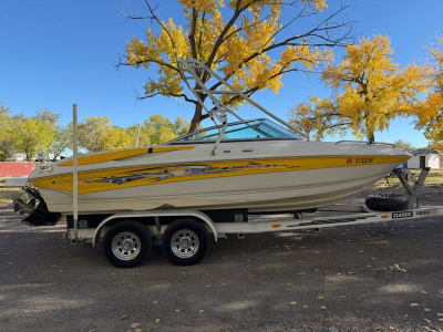 2005 Crownline 216 LS