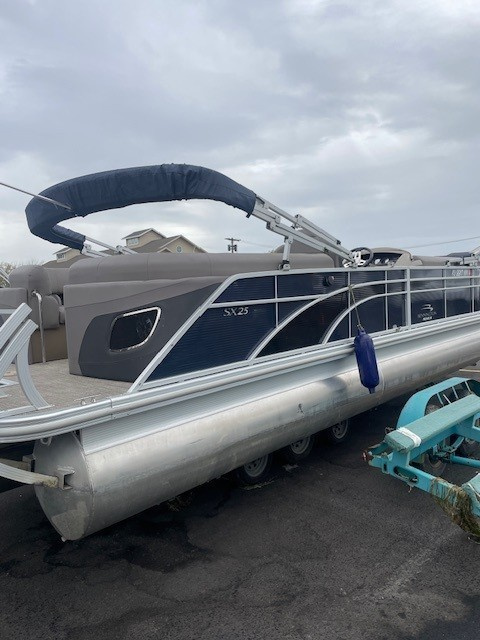 2018 Bennington 25 SSRFBXP - For Sale at Canandaigua, NY 14424 - ID 598204