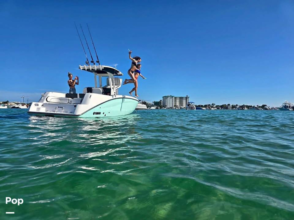 2024 Yamaha 252 - For Sale at Miami, FL 33138 - ID 598223