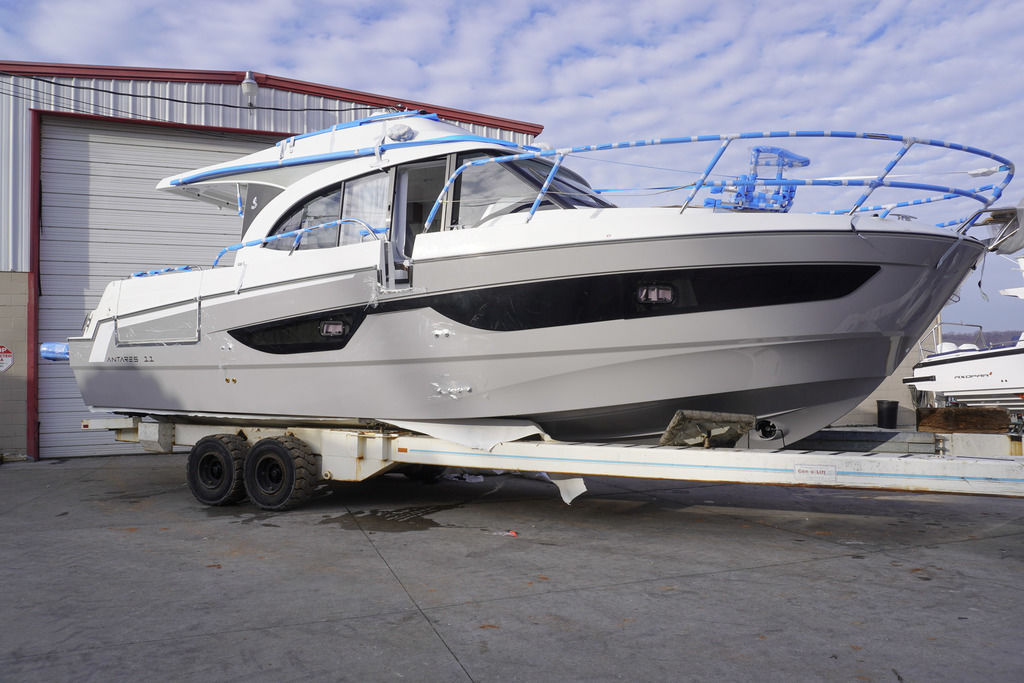 2026 Beneteau ANTARES 11 FLY - For Sale at Osage Beach, MO 65065 - ID 598241