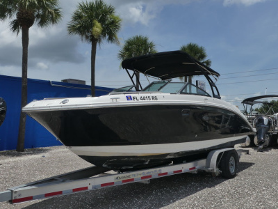 2017 Sea Ray SDX 270