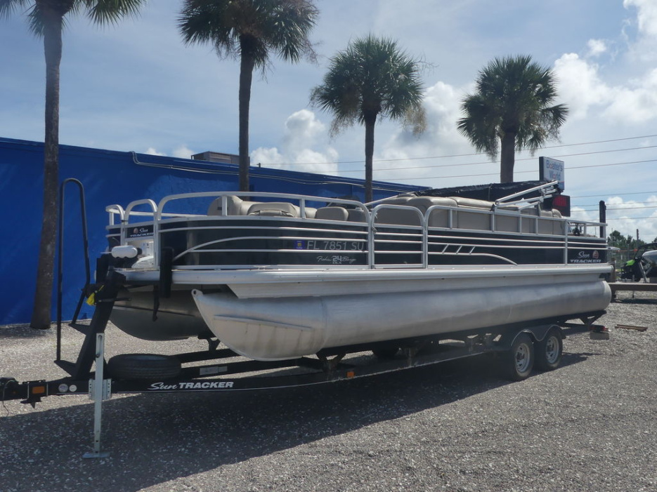 2020 Sun Tracker Fishin' Barge® 24 DLX - For Sale at Lake Placid, FL 33852 - ID 598540