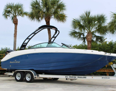 2023 Nautic Star 243 DC Deck