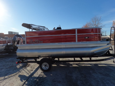 2026 Tracker PB16 26