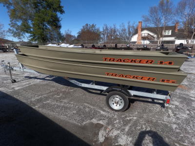 2026 Tracker T1542LW 26