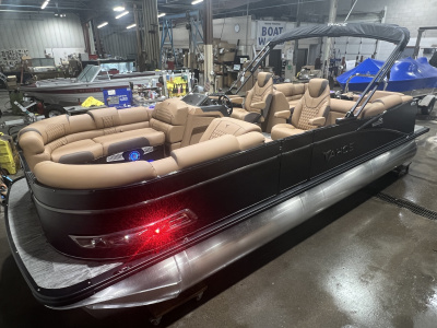 2026 Tahoe Cascade 2385 Quad Lounge Tritoon & Honda 4-Stroke EFI