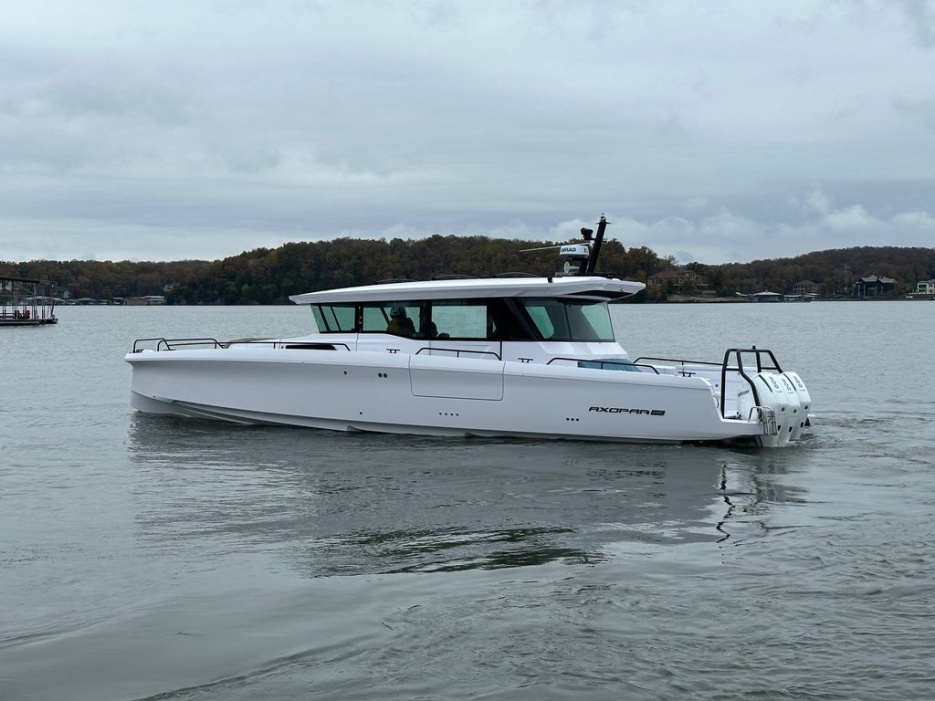 2024 Axopar 45 XC Cross Cabin - For Sale at Osage Beach, MO 65065 - ID 598858